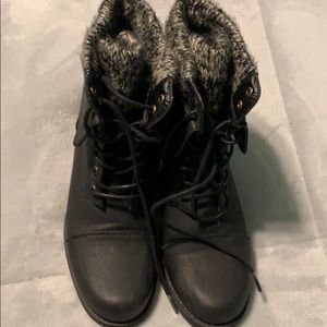Women’s JustFab black boots